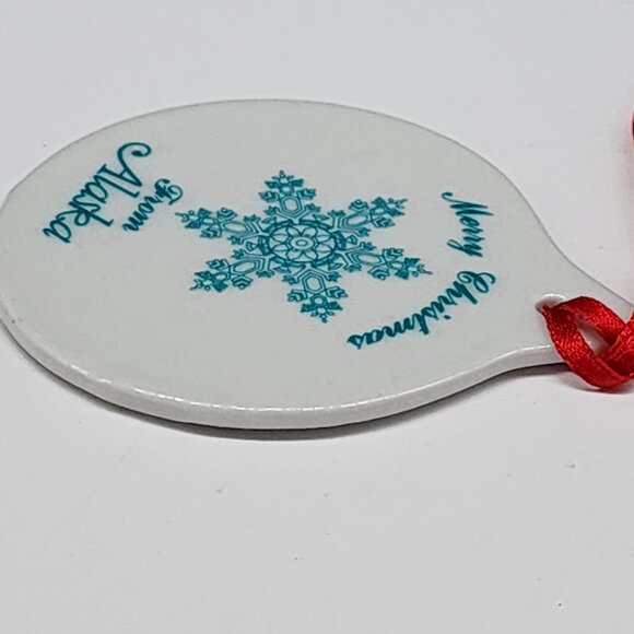 Alaska Souvenir Ceramic Ornament With Red Ribbon Snowflake Fish Christmas Holida - Picture 4 of 4